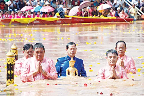Tajlandia | Festiwal Um Phra Dam Nam jest najważniejszą imprezą w prowincji Phetchabun Tajlandia
