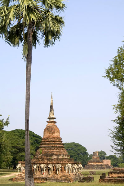 Sukhotai - Wat Chang Lom