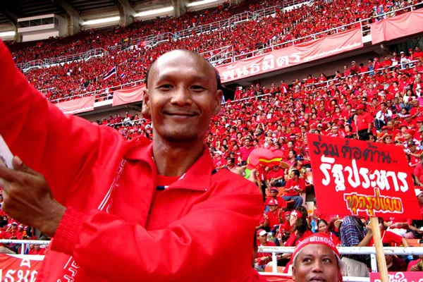 Tajlandia | Czerwone koszule wyróżniają zwolenników byłego premiera Taksina Shinawatry Tajlandia | Czerwone koszule wyróżniają zwolenników byłego premiera Taksina Shinawatry