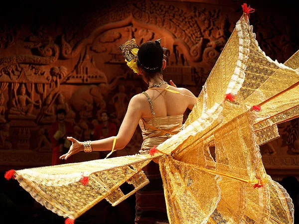 Tajlandia | Taniec Manohra to najprawdopodobniej najstarsza forma tańca znana w południowej Tajlandii