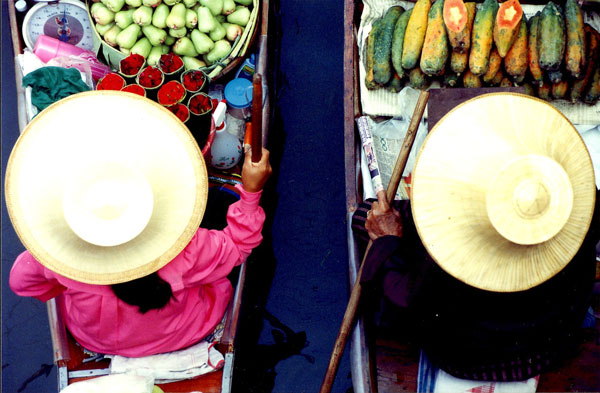 Targi wodne i pływające stragany