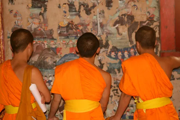 Tajlandia | Wat Phra Singh - freski ilustrujące życie dawnych Tajów